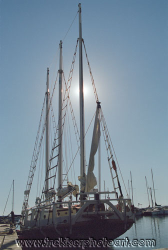 02-03.jpg